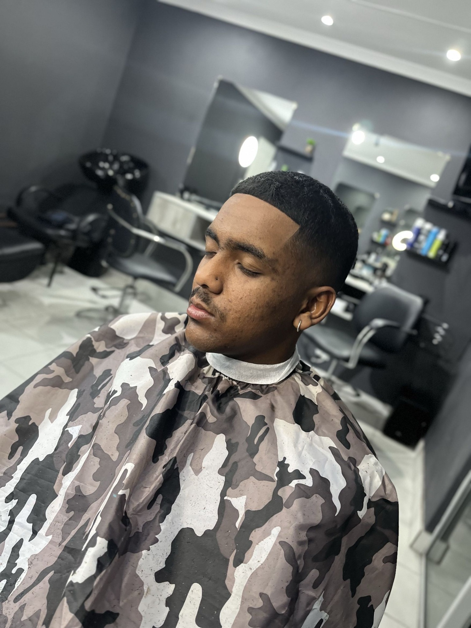 Explicit Cutz client haircut